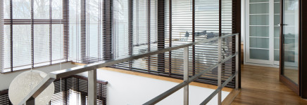 Smart jaloezieën voor beheer van zonnewarmte en veiligheid